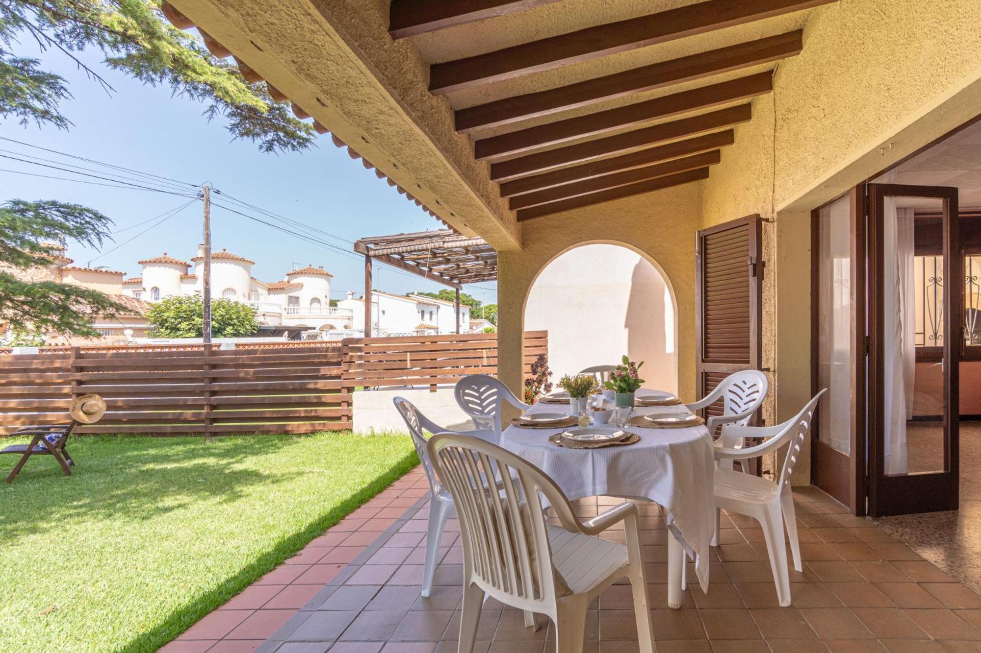 Apart-Rent Casa Con Jardin Pani 0081 Empuriabrava Exteriör bild